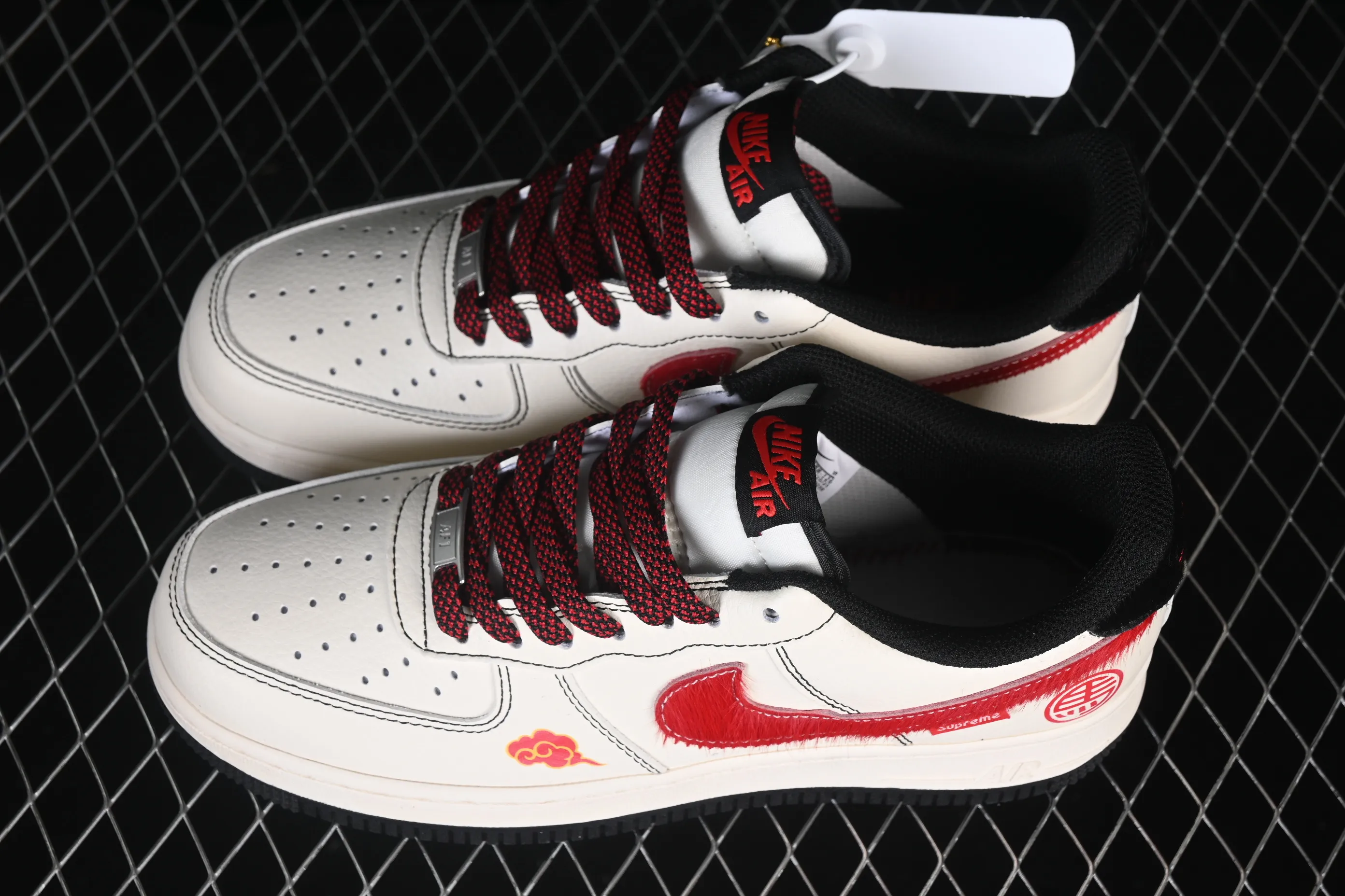 All categories Nk Air Force 1 Air Force series Nk Air Force 1 Low Air Force low top Nike Air Force 1'07 Low Year of the Horse limited white and red horse hair Air Force 1 low top casual sneakers QW5288-126